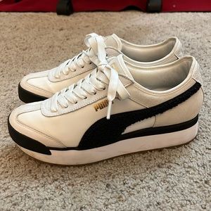 PUMA UNIQUE SNEAKERS!!